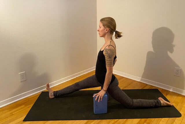 Hanumanasana