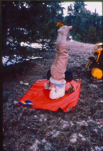mugs sarvangasana shoulderstand